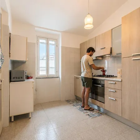 Sea House In The Heart Of * Santa Lucia (Sardinia)